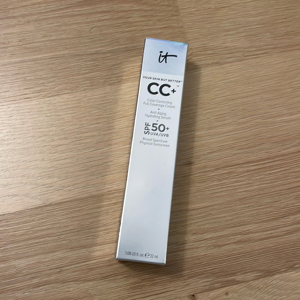 NWT It Cosmetics CC+ Cream Light